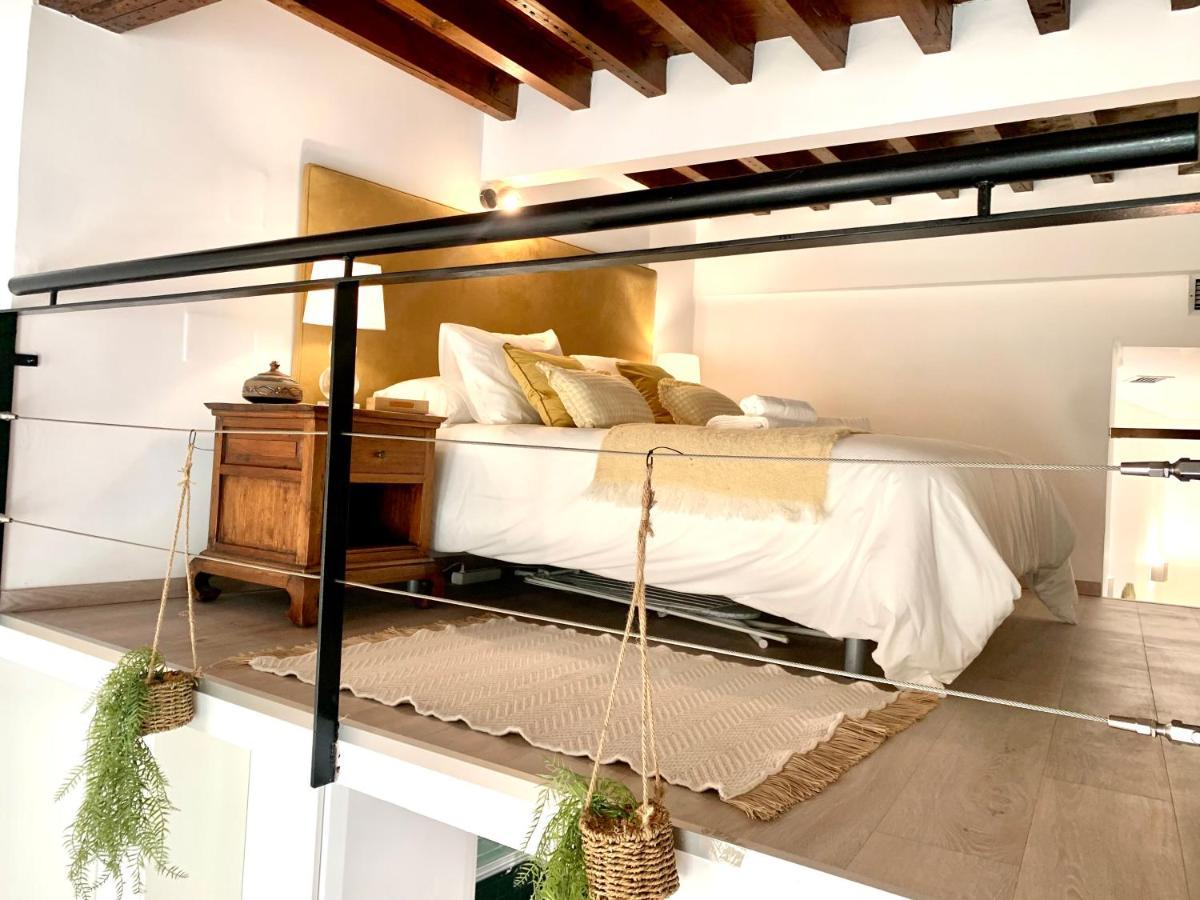 Homely Málaga Loft Especerías Exterior foto